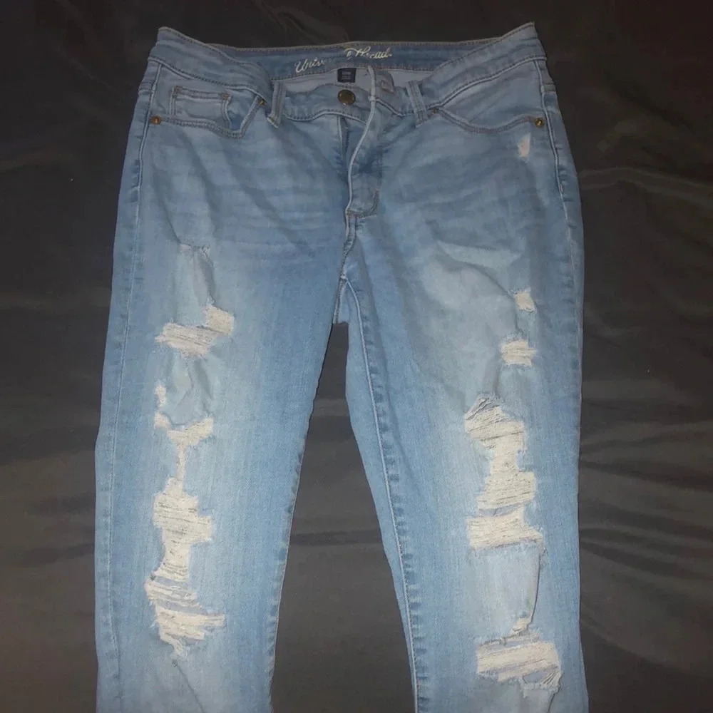 Universal Thread Jeans